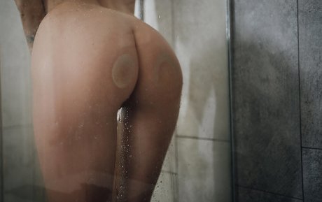 Naken läckt OnlyFans-bild av Miranaswx