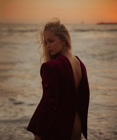 Naken lekkede OnlyFans-bilde av Julia Tychoniewicz