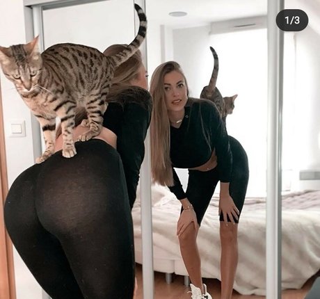Nahá fotka uniklých OnlyFans od Yoly