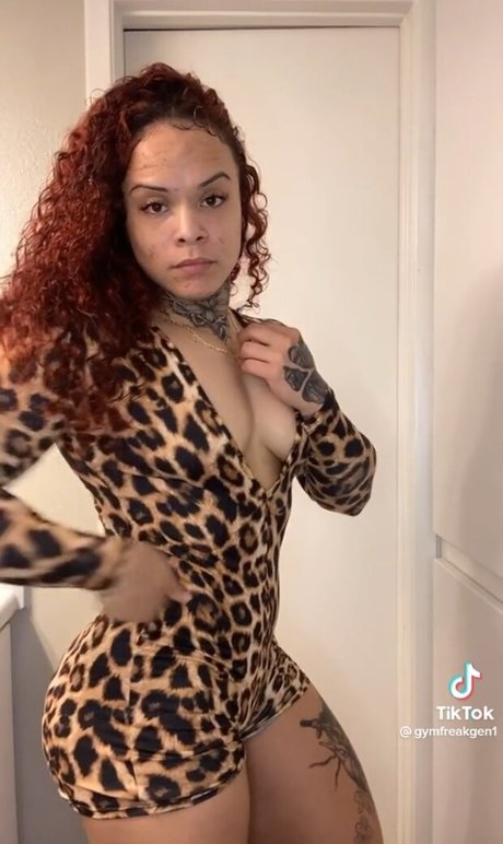 Nahá fotka uniklých OnlyFans od Gymfreakgen1