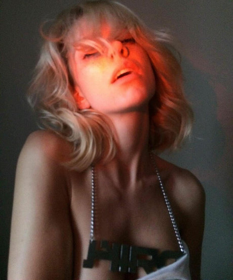 Alaston vuotanut OnlyFans-kuva Angela Olszewska