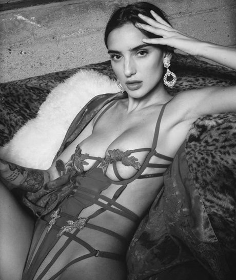 Naakte gelekte OnlyFans-foto van Callanjensen