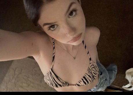 Naken läckt OnlyFans-bild av Stunnaabbyy