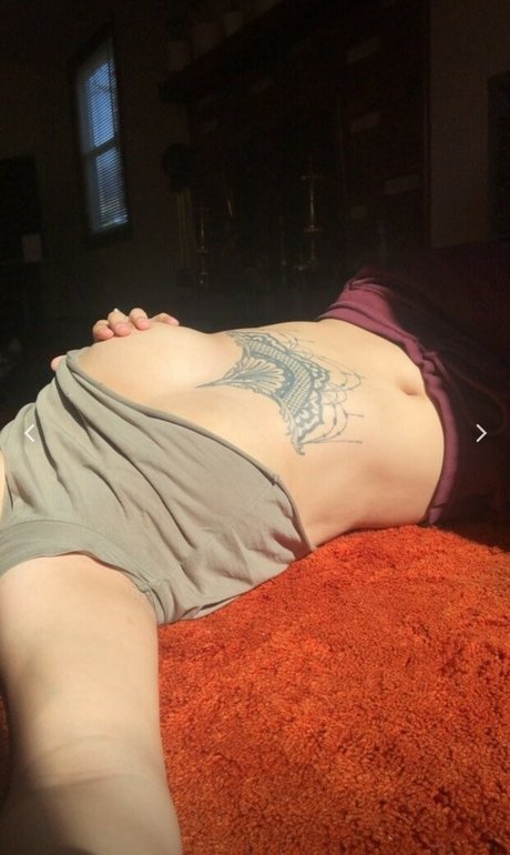 Nahá fotka uniklých OnlyFans od Lexi Smolbirdnsfw