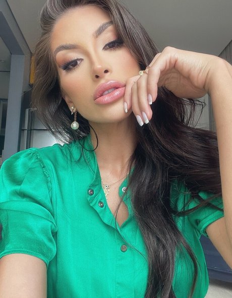 Nahá fotka uniklých OnlyFans od Alicia Drumolin