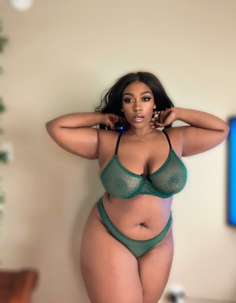 Nahá fotka uniklých OnlyFans od Kennedy Davis