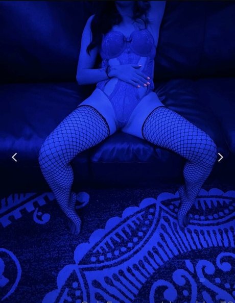 Nahá fotka uniklých OnlyFans od Skyye Blue