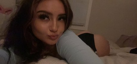 Nahá fotka uniklých OnlyFans od Bunnialexia