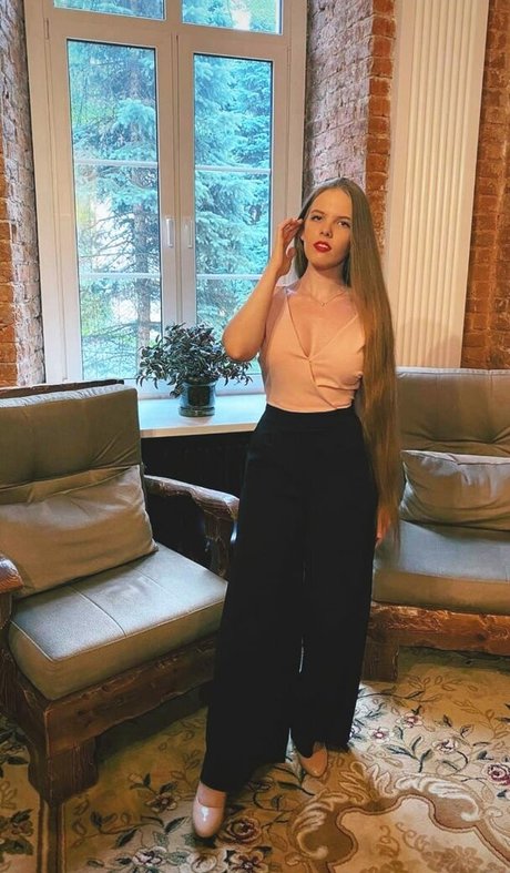 Eva Gevorgyan OnlyFans 유출 누드 사진