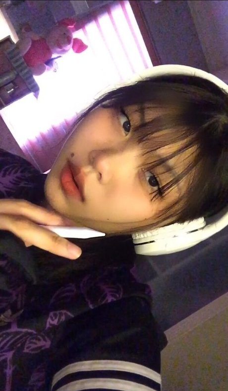Nahá fotka uniklých OnlyFans od Ying