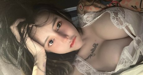 Alasti lekkinud OnlyFans-i pilt Truong Kha Tran