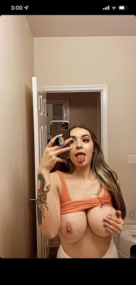Nahá fotka uniklých OnlyFans od Sabrinathawitch