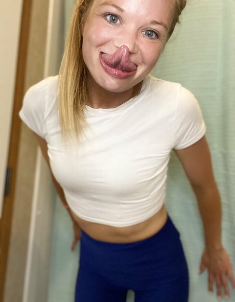 Katelynlongtongue