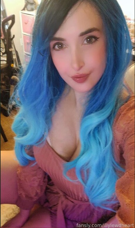 Naken lekkede OnlyFans-bilde av Ilysuiteheart