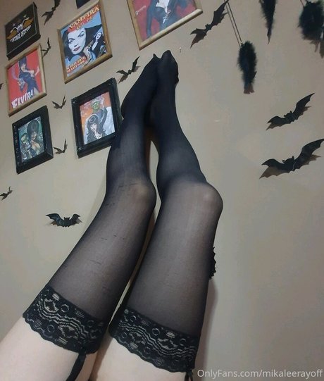 Nahá fotka uniklých OnlyFans od Mika Lee Ray