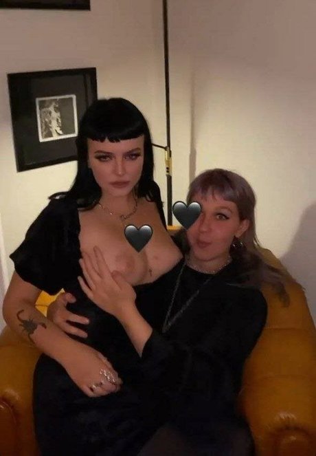 Обнаженная фотография утечки OnlyFans от Knivklara