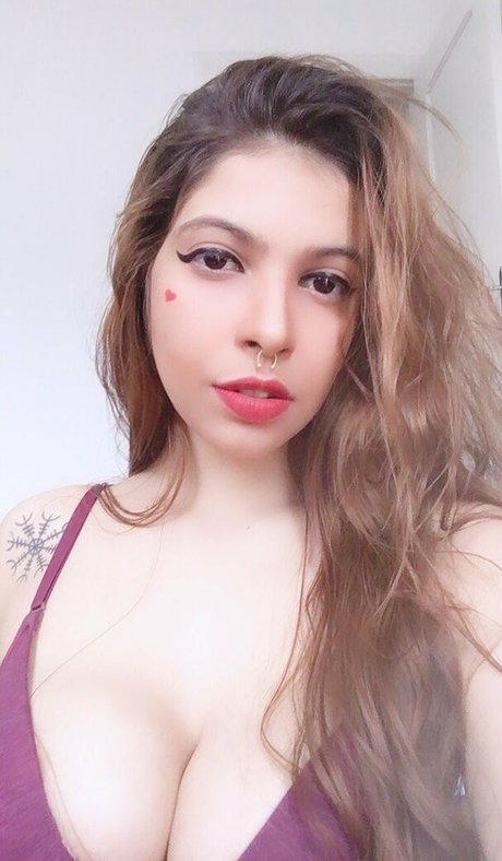 Nahá fotka uniklých OnlyFans od Bolinhoselvagem