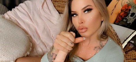 Nahá fotka uniklých OnlyFans od Avaarlo