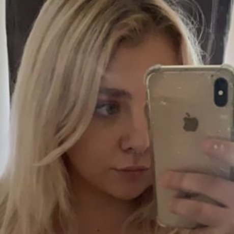 Naken läckt OnlyFans-bild av Lotty Ingley