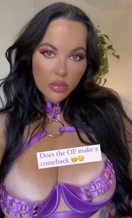 Laratheloser On Insta