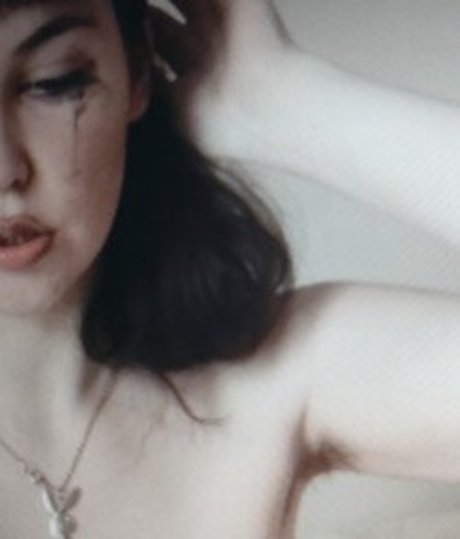 Dinky Demure
