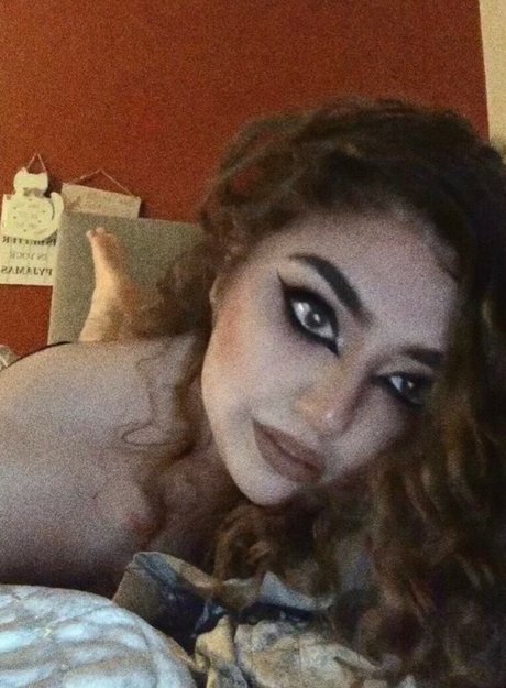Naken läckt OnlyFans-bild av Kiitakat