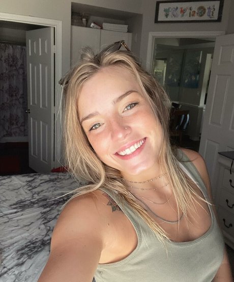 Alaston vuotanut OnlyFans-kuva Its The Taylor