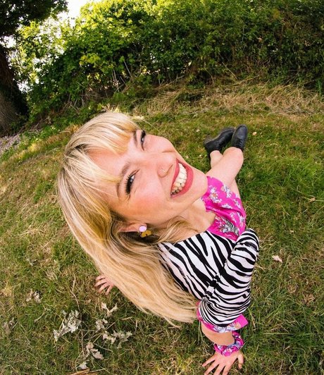 Nahá fotka uniklých OnlyFans od Cate Canning