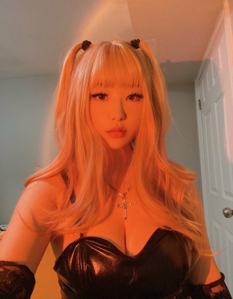 Alasti lekkinud OnlyFans-i pilt Mimieeei