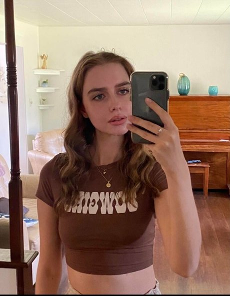 Alaston vuotanut OnlyFans-kuva Blondelindsaylohan