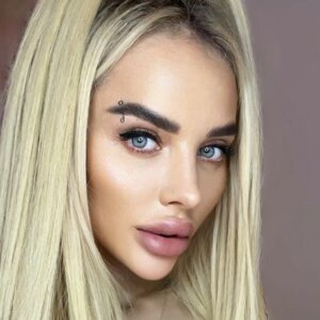 Naken lekkede OnlyFans-bilde av Lilcandy69
