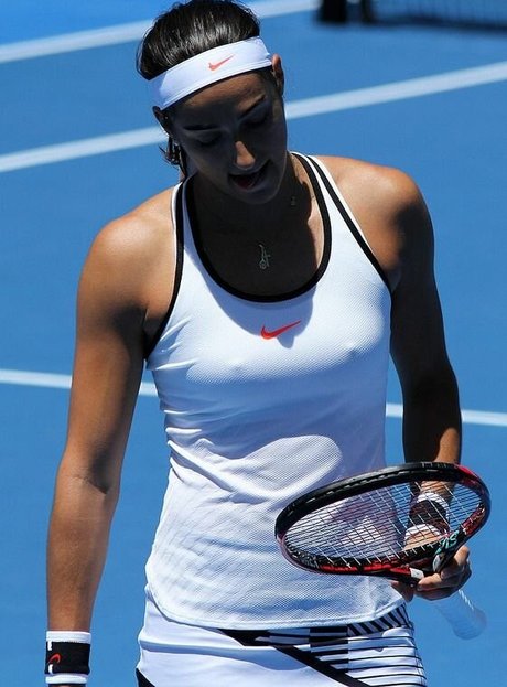 Foto nua vazada do OnlyFans de Caroline Garcia