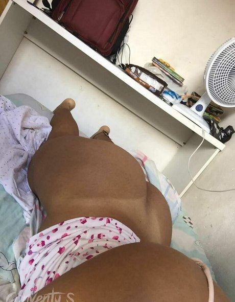 Photo nue de fuite OnlyFans de Eduarda Scavo
