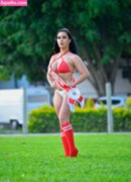 Обнаженная фотография утечки OnlyFans от Eumichelirocha
