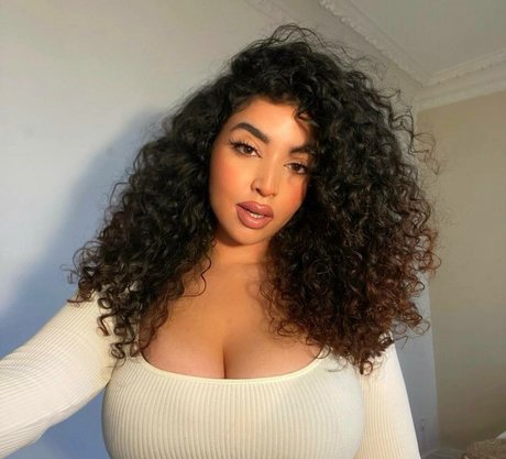 Nahá fotka uniklých OnlyFans od Baadsaby