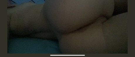 Naken läckt OnlyFans-bild av Odessauwu