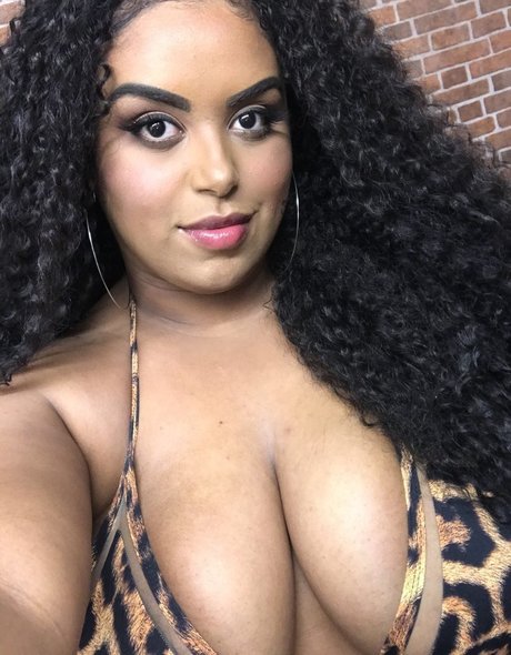 Naken läckt OnlyFans-bild av Folgosa