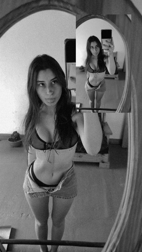 Flor Laneve  nude leaked OnlyFans photo