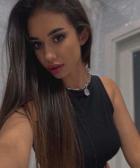 Naken lekkede OnlyFans-bilde av Sophia Adamova