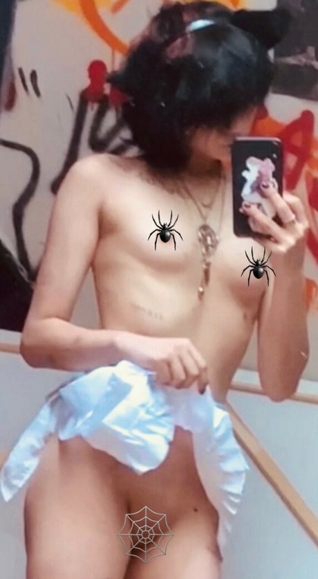 Naakte gelekte OnlyFans-foto van Vomitboyx