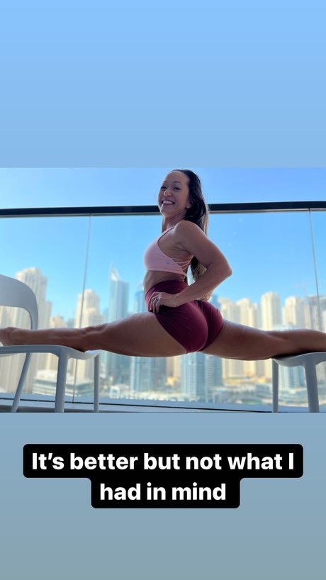 Naken lekkede OnlyFans-bilde av Kino Macgregor