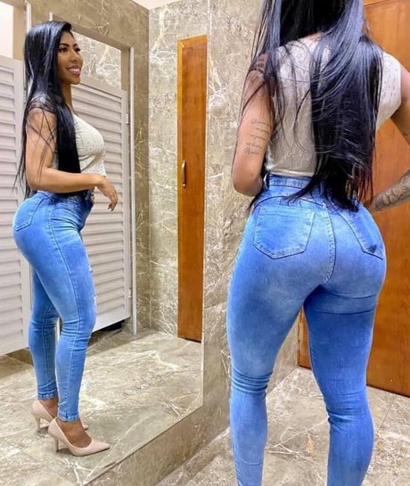 Julha Souza OnlyFansリークヌード写真