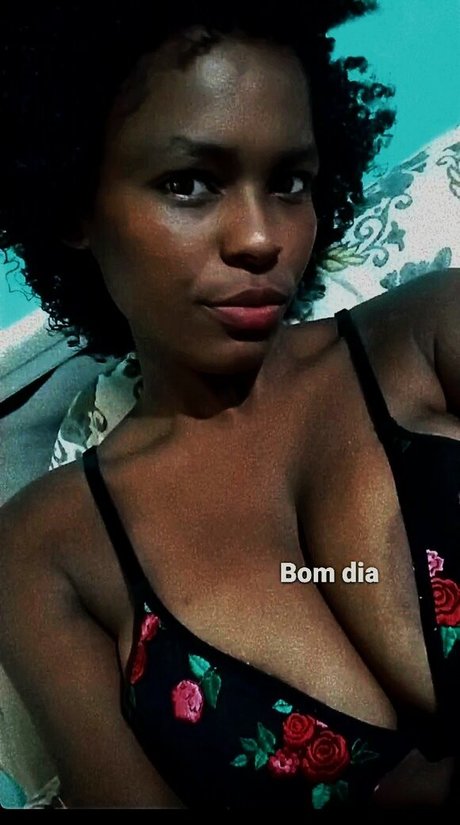 Foto nua vazada do OnlyFans de Jaqueeliinegomes