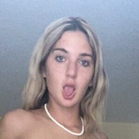 Nahá fotka uniklých OnlyFans od Kayce Ryder