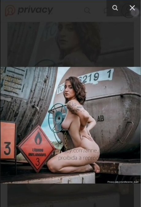Alaston vuotanut OnlyFans-kuva Giulianne Duarte