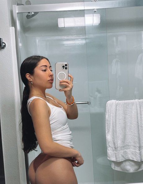 Nahá fotka uniklých OnlyFans od Gengarcontessa