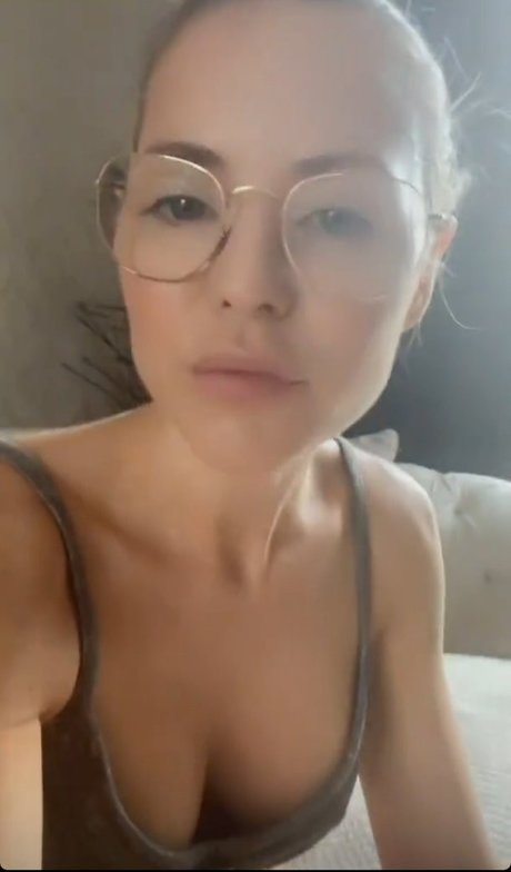 Stephanie Waring