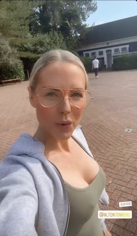 Stephanie Waring