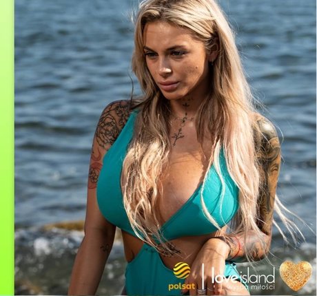 Обнаженная фотография утечки OnlyFans от Andzelika Kramer