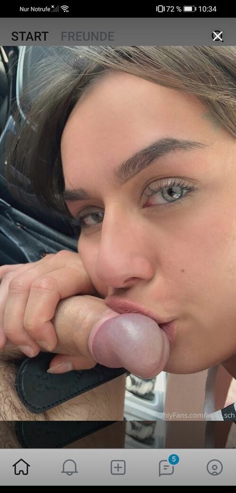 Nøgent lækket OnlyFans-billede af Akirasch